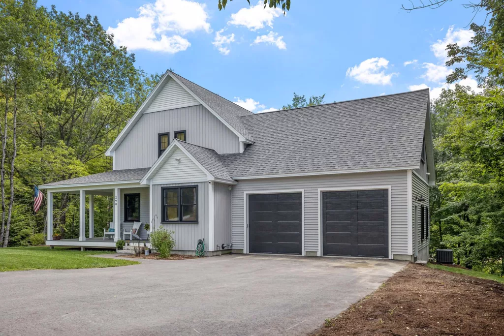 Choose from several colors of vinyl siding.